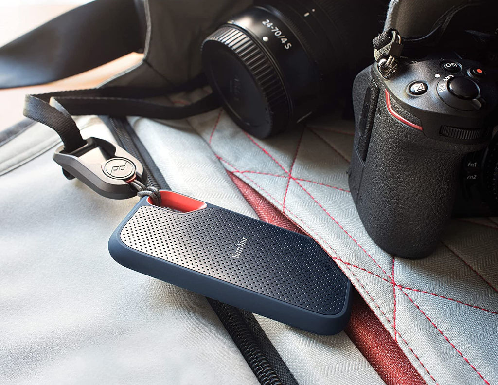 SanDisk 2TB Extreme Portable SSD Hooked via Carabiner loop